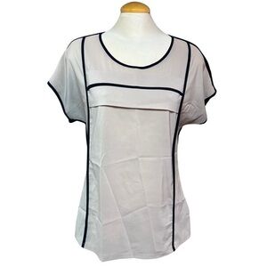 Suzy Shier Beige Blouse Size Large